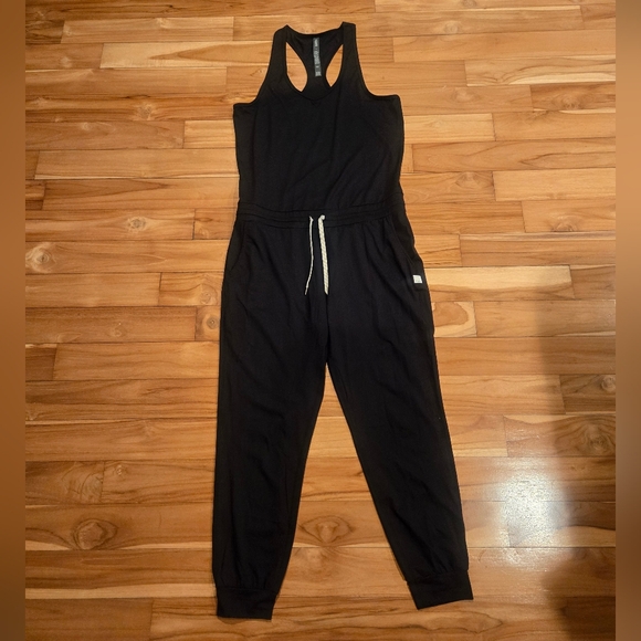 NWOT Vuori Women's Jumpsuit - Picture 2 of 6